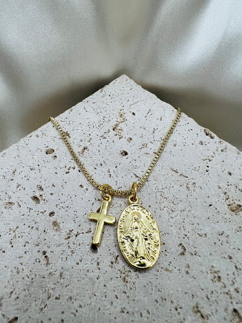 Miraculous Mary necklace with cross