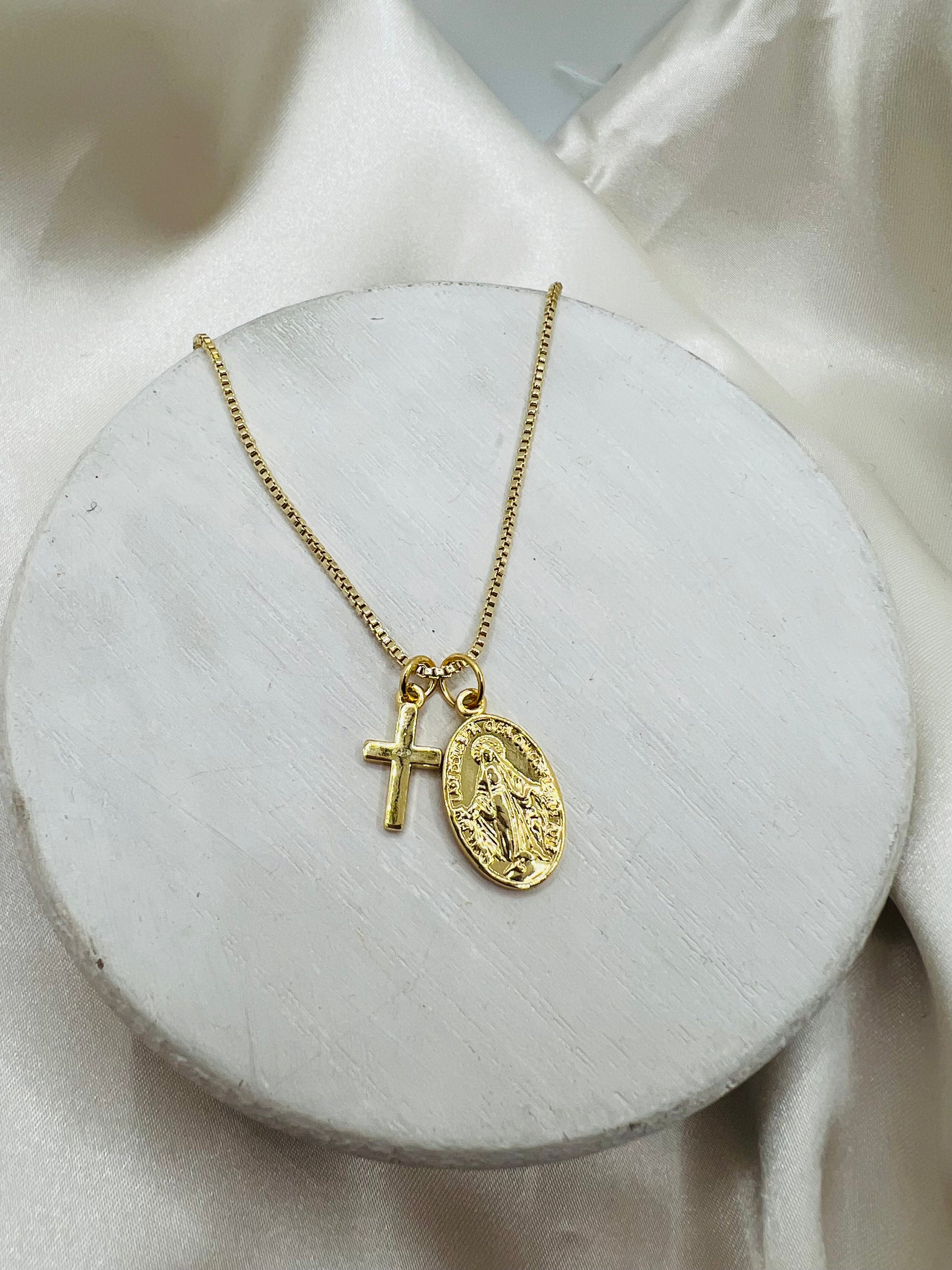 Miraculous Mary necklace with cross