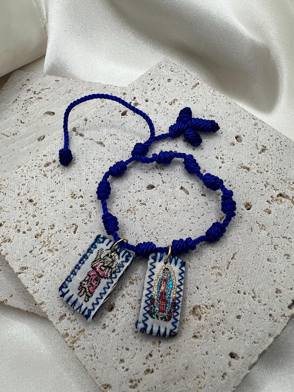 Divine Child Blue Scapular/Divino Niño azul Escapulario/7 knot strings