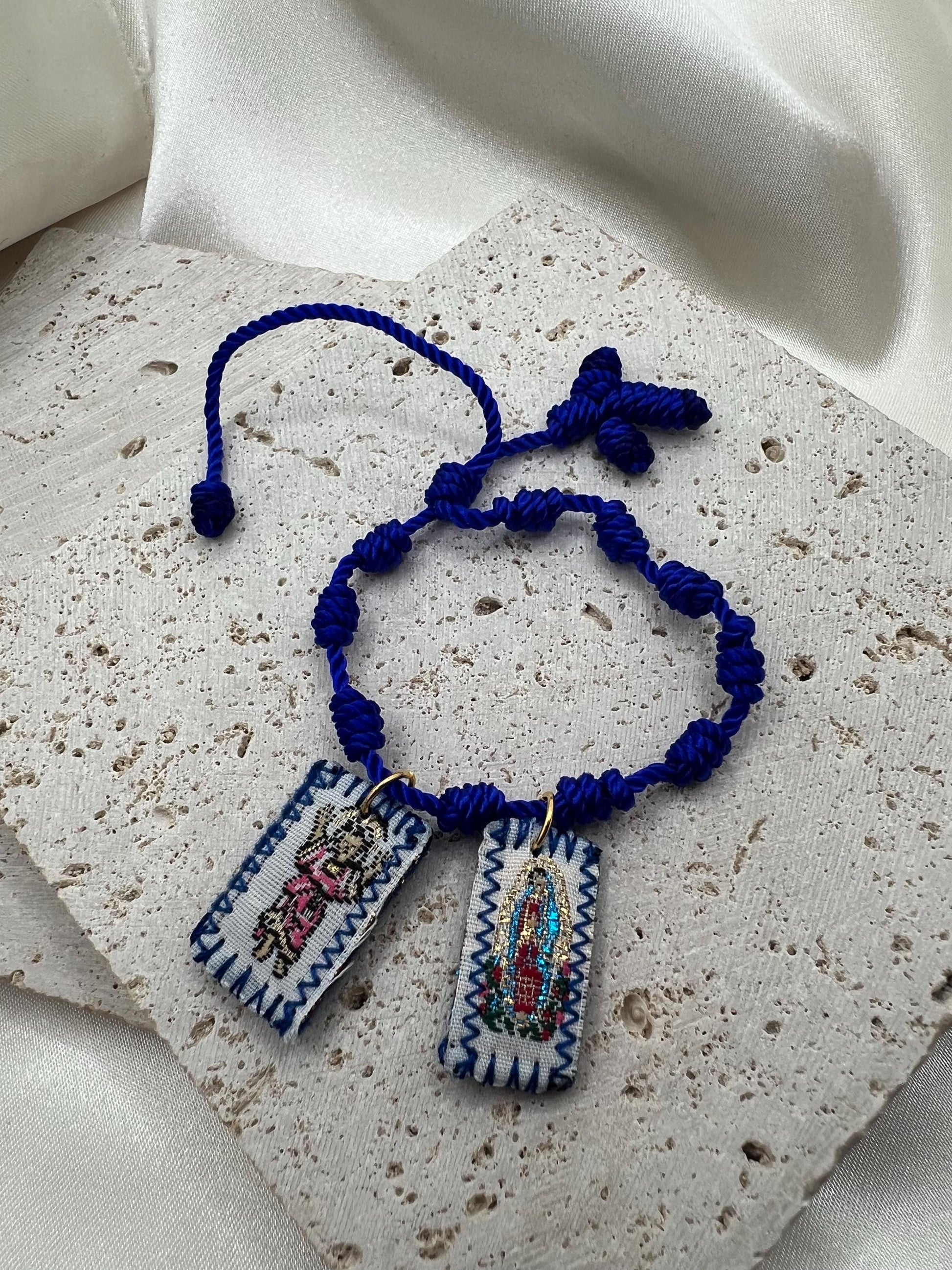 Divine Child Blue Scapular/Divino Niño azul Escapulario/7 knot strings