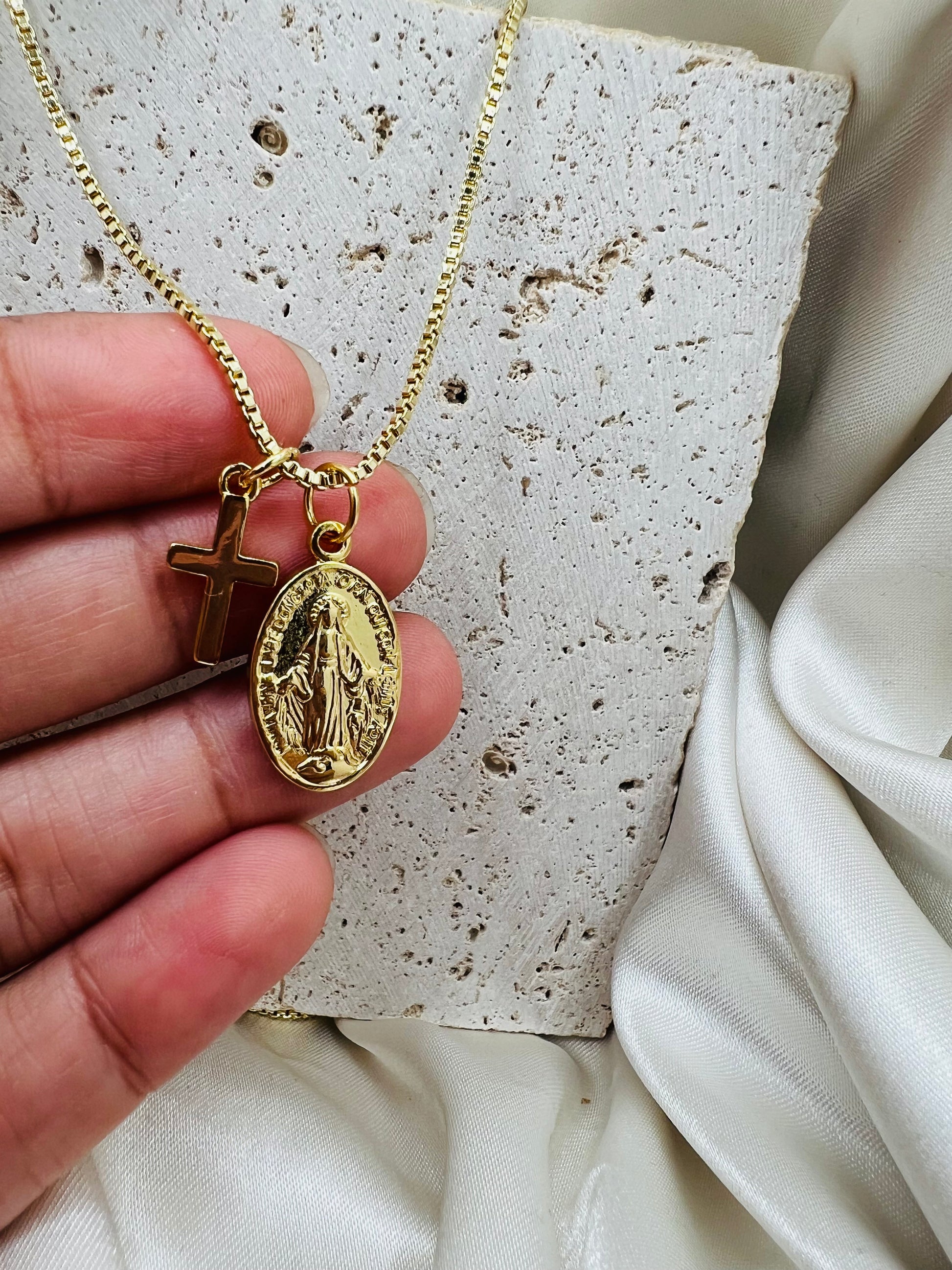 Miraculous Mary necklace with cross