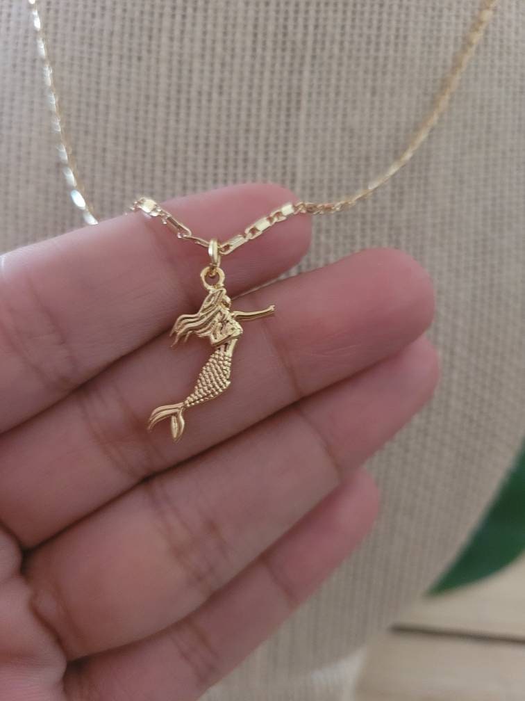 Mermaid pendant necklace