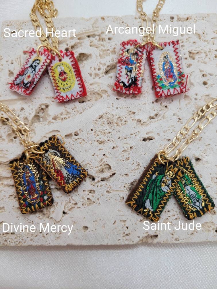 Gold mini scapular bracelet