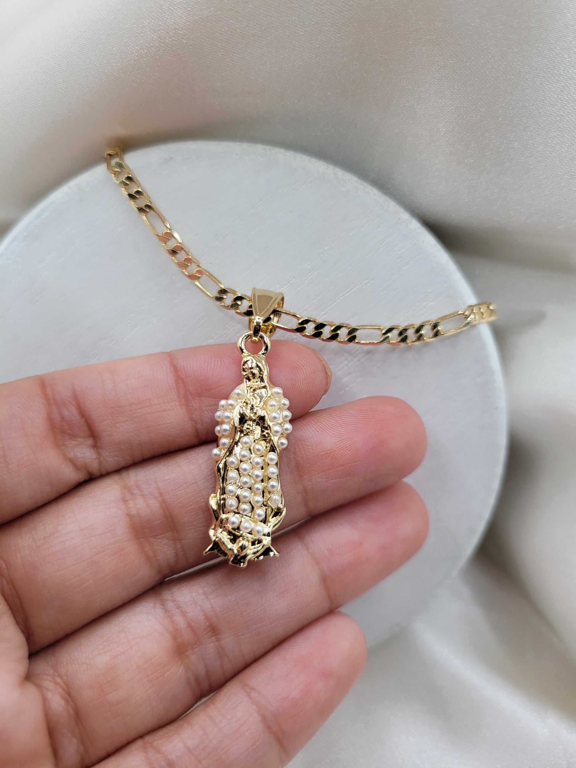 Guadalupe Pearl Purity necklace